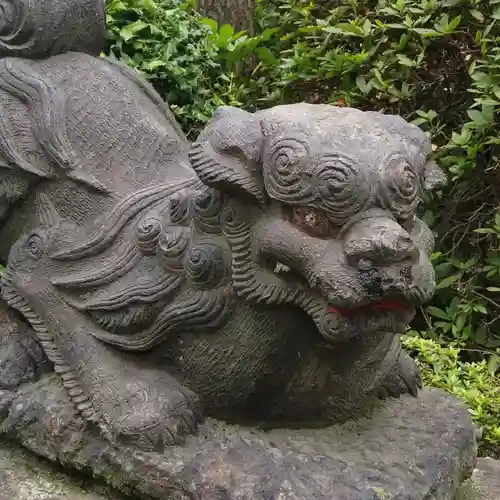 東大島神社の狛犬