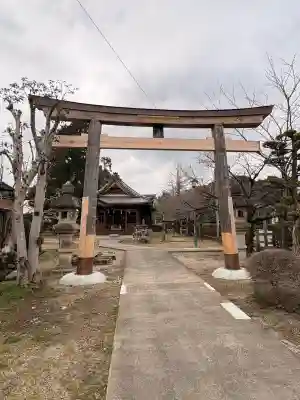 犬山神社の{uncategorized: "未分類", other: "その他", undefined: "問題あり", building: "その他建物", grave: "お墓", sacred_gate: "鳥居", guardian: "狛犬", statue: "像", buddha: "仏像", history: "歴史", nature: "自然", garden: "庭園", animal: "動物", pagoda: "塔", temizu: "手水舎", mountain_gate: "山門・神門", sanctuary: "本殿・本堂", subordinate: "末社・摂社", art: "芸術", scenery: "景色", jizo: "地蔵", ema: "絵馬", goshuin: "御朱印", omikuji: "おみくじ", items: "授与品その他", amulet: "お守り", goshuincho: "御朱印帳", eats: "食事", festival: "お祭り", votive_dance: "神楽", shichigosan: "七五三参", wedding: "結婚式", experience: "体験その他", initially: "初詣", around: "周辺", anti_infection: "感染症対策"}