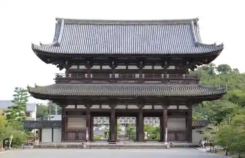 仁和寺の山門