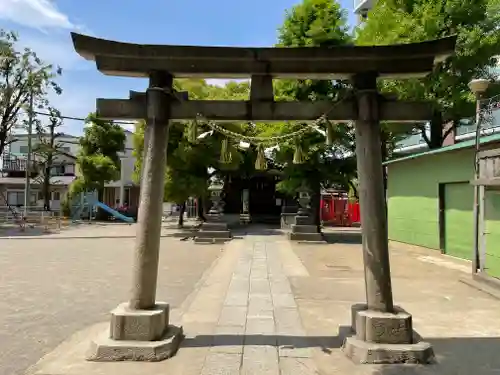 矢口氷川神社の鳥居