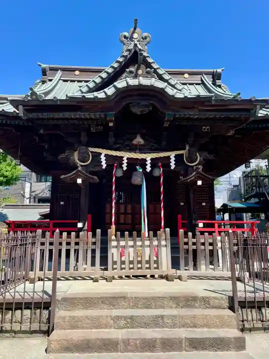 大戸神社の{uncategorized: "未分類", other: "その他", undefined: "問題あり", building: "その他建物", grave: "お墓", sacred_gate: "鳥居", guardian: "狛犬", statue: "像", buddha: "仏像", history: "歴史", nature: "自然", garden: "庭園", animal: "動物", pagoda: "塔", temizu: "手水舎", mountain_gate: "山門・神門", sanctuary: "本殿・本堂", subordinate: "末社・摂社", art: "芸術", scenery: "景色", jizo: "地蔵", ema: "絵馬", goshuin: "御朱印", omikuji: "おみくじ", items: "授与品その他", amulet: "お守り", goshuincho: "御朱印帳", eats: "食事", festival: "お祭り", votive_dance: "神楽", shichigosan: "七五三参", wedding: "結婚式", experience: "体験その他", initially: "初詣", around: "周辺", anti_infection: "感染症対策"}