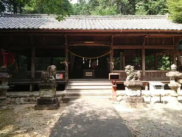 日吉神社の本殿・本堂