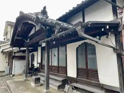 龍谷寺の{uncategorized: "未分類", other: "その他", undefined: "問題あり", building: "その他建物", grave: "お墓", sacred_gate: "鳥居", guardian: "狛犬", statue: "像", buddha: "仏像", history: "歴史", nature: "自然", garden: "庭園", animal: "動物", pagoda: "塔", temizu: "手水舎", mountain_gate: "山門・神門", sanctuary: "本殿・本堂", subordinate: "末社・摂社", art: "芸術", scenery: "景色", jizo: "地蔵", ema: "絵馬", goshuin: "御朱印", omikuji: "おみくじ", items: "授与品その他", amulet: "お守り", goshuincho: "御朱印帳", eats: "食事", festival: "お祭り", votive_dance: "神楽", shichigosan: "七五三参", wedding: "結婚式", experience: "体験その他", initially: "初詣", around: "周辺", anti_infection: "感染症対策"}