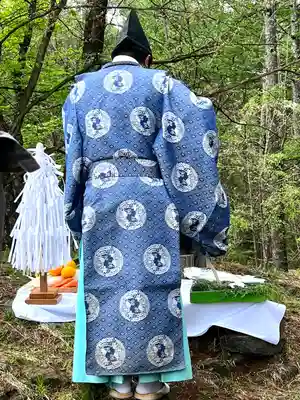 七尋石神社(長野県)