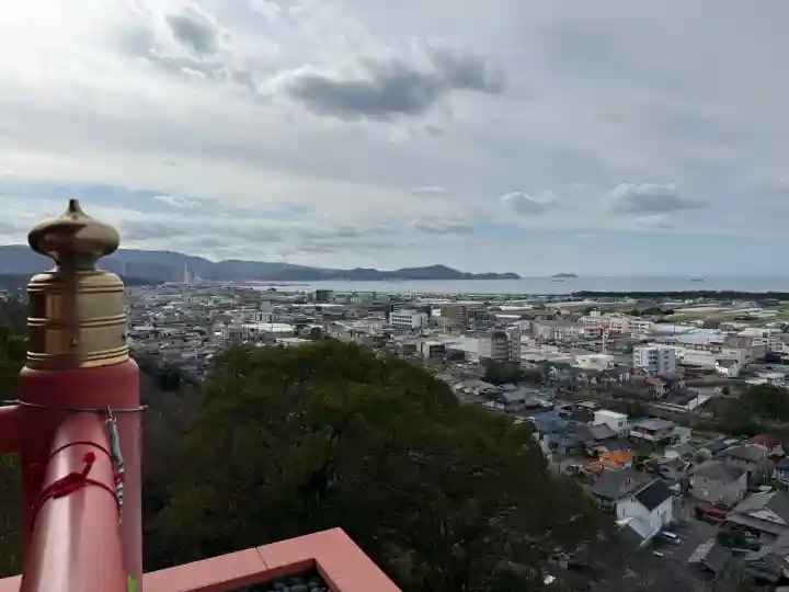 金剛宝寺(紀三井寺)の{uncategorized: "未分類", other: "その他", undefined: "問題あり", building: "その他建物", grave: "お墓", sacred_gate: "鳥居", guardian: "狛犬", statue: "像", buddha: "仏像", history: "歴史", nature: "自然", garden: "庭園", animal: "動物", pagoda: "塔", temizu: "手水舎", mountain_gate: "山門・神門", sanctuary: "本殿・本堂", subordinate: "末社・摂社", art: "芸術", scenery: "景色", jizo: "地蔵", ema: "絵馬", goshuin: "御朱印", omikuji: "おみくじ", items: "授与品その他", amulet: "お守り", goshuincho: "御朱印帳", eats: "食事", festival: "お祭り", votive_dance: "神楽", shichigosan: "七五三参", wedding: "結婚式", experience: "体験その他", initially: "初詣", around: "周辺", anti_infection: "感染症対策"}