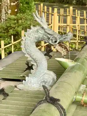 諏訪大社下社秋宮の手水舎