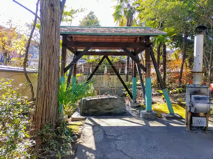正及神社の手水舎