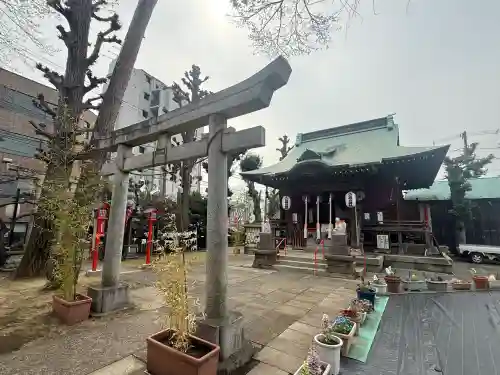 久富稲荷神社の{uncategorized: "未分類", other: "その他", undefined: "問題あり", building: "その他建物", grave: "お墓", sacred_gate: "鳥居", guardian: "狛犬", statue: "像", buddha: "仏像", history: "歴史", nature: "自然", garden: "庭園", animal: "動物", pagoda: "塔", temizu: "手水舎", mountain_gate: "山門・神門", sanctuary: "本殿・本堂", subordinate: "末社・摂社", art: "芸術", scenery: "景色", jizo: "地蔵", ema: "絵馬", goshuin: "御朱印", omikuji: "おみくじ", items: "授与品その他", amulet: "お守り", goshuincho: "御朱印帳", eats: "食事", festival: "お祭り", votive_dance: "神楽", shichigosan: "七五三参", wedding: "結婚式", experience: "体験その他", initially: "初詣", around: "周辺", anti_infection: "感染症対策"}
