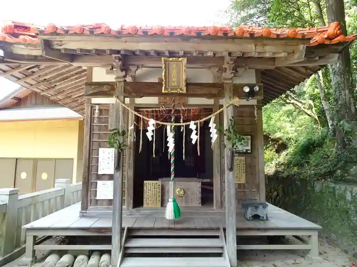 岩部八幡神社の末社・摂社