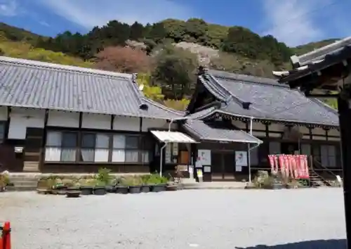 岩松寺の建物その他