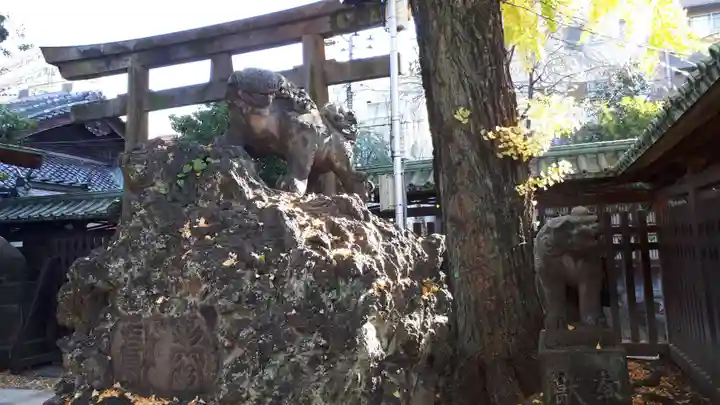 牛嶋神社の狛犬