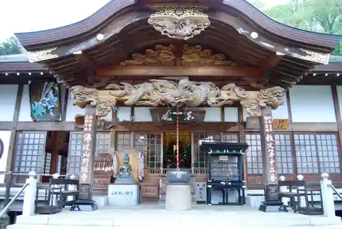 野坂寺の本殿