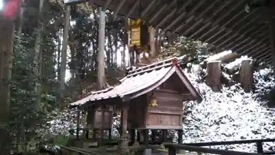 新山神社の本殿・本堂