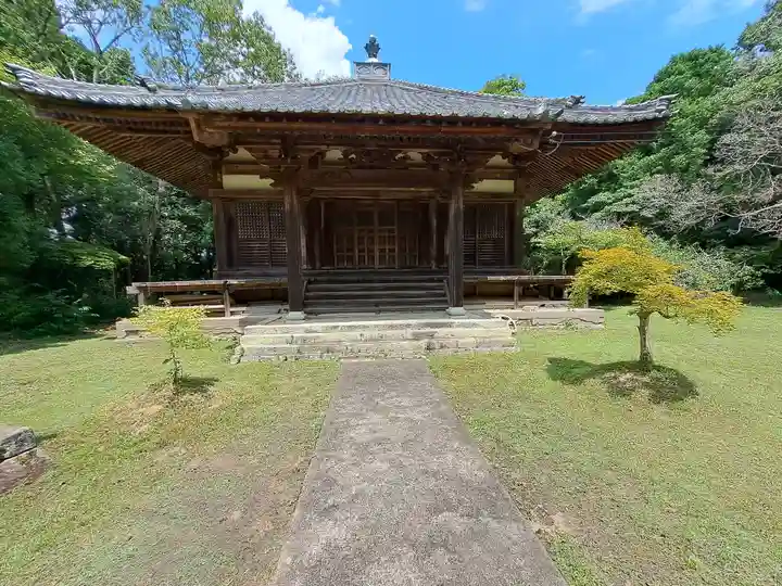 掎鹿寺の本殿・本堂