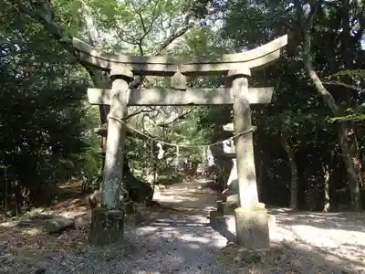本宮神社（西寒多神社奥宮）の鳥居