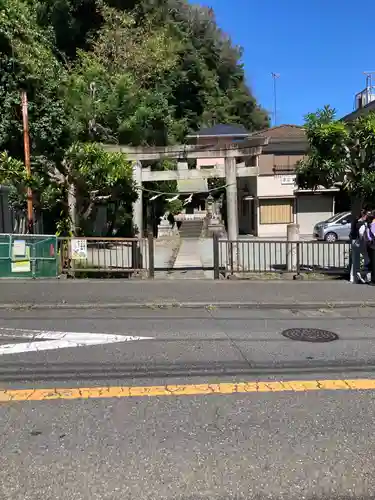 諏訪神社の鳥居