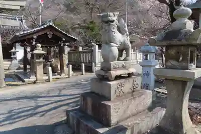 糸碕神社の狛犬