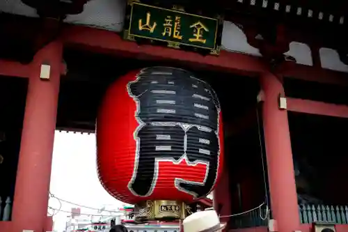 浅草寺の山門・神門
