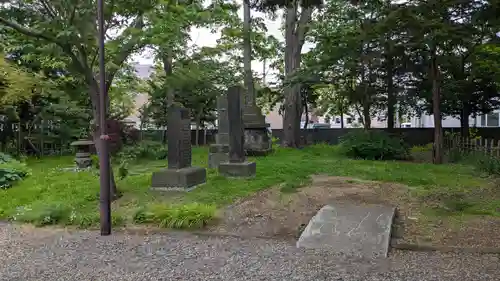 新琴似神社の庭園