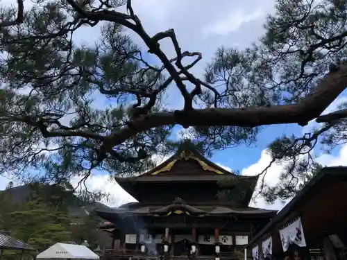 善光寺の本殿・本堂