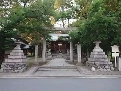 国玉神社・八劔社合殿の鳥居