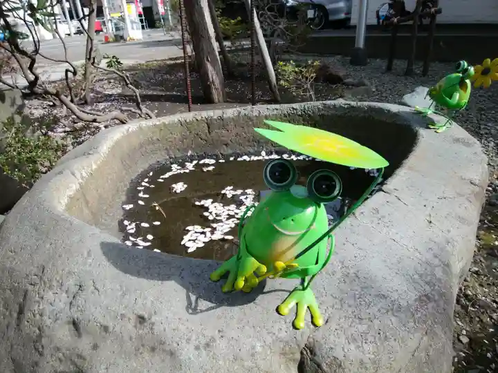彌彦神社 (伊夜日子神社)の手水舎