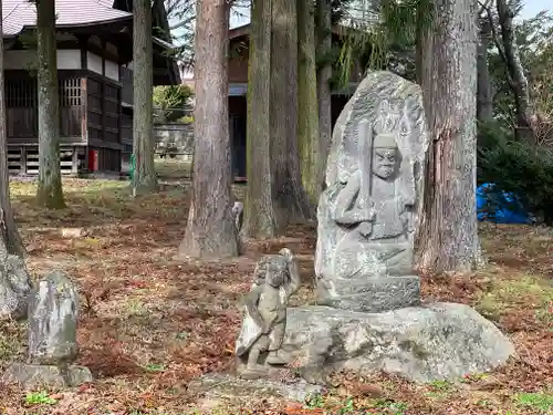 諏訪神社の仏像