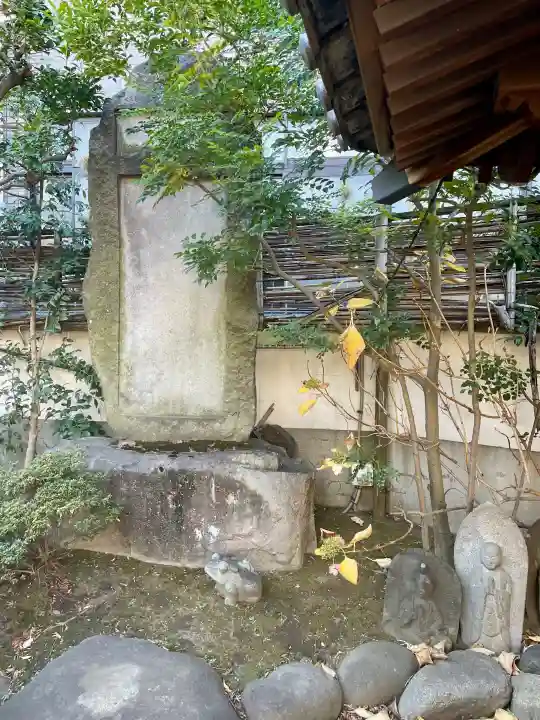 成就院の{uncategorized: "未分類", other: "その他", undefined: "問題あり", building: "その他建物", grave: "お墓", sacred_gate: "鳥居", guardian: "狛犬", statue: "像", buddha: "仏像", history: "歴史", nature: "自然", garden: "庭園", animal: "動物", pagoda: "塔", temizu: "手水舎", mountain_gate: "山門・神門", sanctuary: "本殿・本堂", subordinate: "末社・摂社", art: "芸術", scenery: "景色", jizo: "地蔵", ema: "絵馬", goshuin: "御朱印", omikuji: "おみくじ", items: "授与品その他", amulet: "お守り", goshuincho: "御朱印帳", eats: "食事", festival: "お祭り", votive_dance: "神楽", shichigosan: "七五三参", wedding: "結婚式", experience: "体験その他", initially: "初詣", around: "周辺", anti_infection: "感染症対策"}