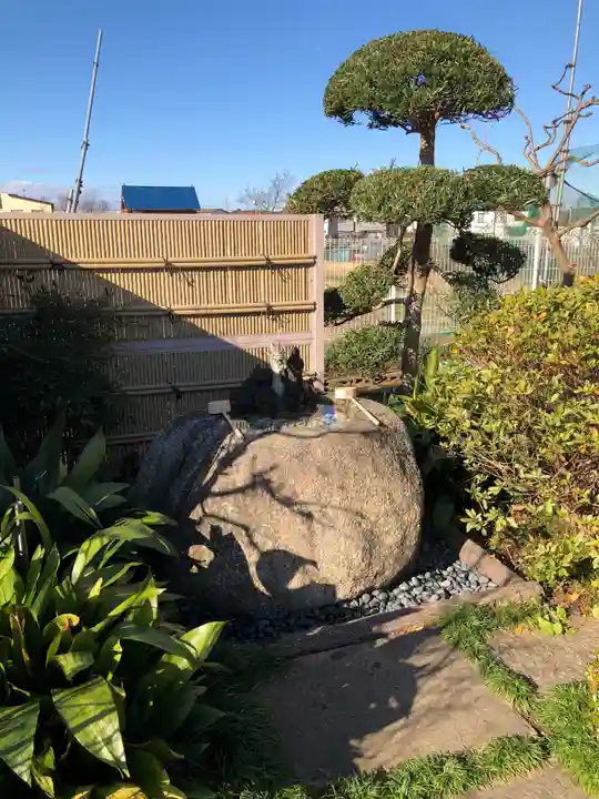 神道大教大和八幡神社の手水舎