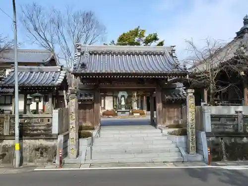 大日寺の山門