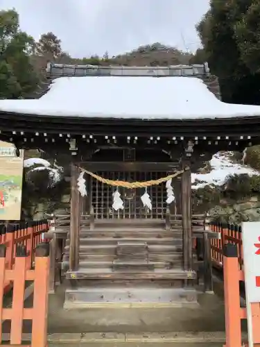 白鬚神社の{uncategorized: "未分類", other: "その他", undefined: "問題あり", building: "その他建物", grave: "お墓", sacred_gate: "鳥居", guardian: "狛犬", statue: "像", buddha: "仏像", history: "歴史", nature: "自然", garden: "庭園", animal: "動物", pagoda: "塔", temizu: "手水舎", mountain_gate: "山門・神門", sanctuary: "本殿・本堂", subordinate: "末社・摂社", art: "芸術", scenery: "景色", jizo: "地蔵", ema: "絵馬", goshuin: "御朱印", omikuji: "おみくじ", items: "授与品その他", amulet: "お守り", goshuincho: "御朱印帳", eats: "食事", festival: "お祭り", votive_dance: "神楽", shichigosan: "七五三参", wedding: "結婚式", experience: "体験その他", initially: "初詣", around: "周辺", anti_infection: "感染症対策"}