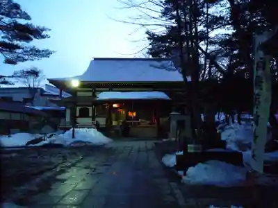 光泉寺の本殿・本堂