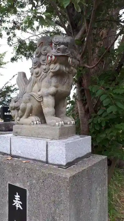 沖里河神社の狛犬
