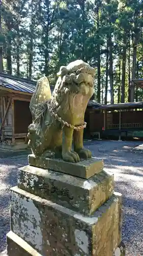 八幡神社の狛犬