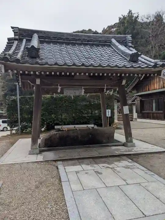 猿投神社の手水舎