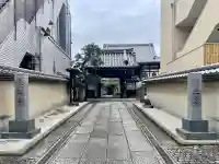 来迎寺の{uncategorized: "未分類", other: "その他", undefined: "問題あり", building: "その他建物", grave: "お墓", sacred_gate: "鳥居", guardian: "狛犬", statue: "像", buddha: "仏像", history: "歴史", nature: "自然", garden: "庭園", animal: "動物", pagoda: "塔", temizu: "手水舎", mountain_gate: "山門・神門", sanctuary: "本殿・本堂", subordinate: "末社・摂社", art: "芸術", scenery: "景色", jizo: "地蔵", ema: "絵馬", goshuin: "御朱印", omikuji: "おみくじ", items: "授与品その他", amulet: "お守り", goshuincho: "御朱印帳", eats: "食事", festival: "お祭り", votive_dance: "神楽", shichigosan: "七五三参", wedding: "結婚式", experience: "体験その他", initially: "初詣", around: "周辺", anti_infection: "感染症対策"}