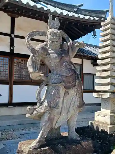 全龍寺の{uncategorized: "未分類", other: "その他", undefined: "問題あり", building: "その他建物", grave: "お墓", sacred_gate: "鳥居", guardian: "狛犬", statue: "像", buddha: "仏像", history: "歴史", nature: "自然", garden: "庭園", animal: "動物", pagoda: "塔", temizu: "手水舎", mountain_gate: "山門・神門", sanctuary: "本殿・本堂", subordinate: "末社・摂社", art: "芸術", scenery: "景色", jizo: "地蔵", ema: "絵馬", goshuin: "御朱印", omikuji: "おみくじ", items: "授与品その他", amulet: "お守り", goshuincho: "御朱印帳", eats: "食事", festival: "お祭り", votive_dance: "神楽", shichigosan: "七五三参", wedding: "結婚式", experience: "体験その他", initially: "初詣", around: "周辺", anti_infection: "感染症対策"}