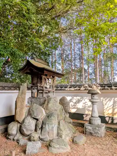 神前神社の{uncategorized: "未分類", other: "その他", undefined: "問題あり", building: "その他建物", grave: "お墓", sacred_gate: "鳥居", guardian: "狛犬", statue: "像", buddha: "仏像", history: "歴史", nature: "自然", garden: "庭園", animal: "動物", pagoda: "塔", temizu: "手水舎", mountain_gate: "山門・神門", sanctuary: "本殿・本堂", subordinate: "末社・摂社", art: "芸術", scenery: "景色", jizo: "地蔵", ema: "絵馬", goshuin: "御朱印", omikuji: "おみくじ", items: "授与品その他", amulet: "お守り", goshuincho: "御朱印帳", eats: "食事", festival: "お祭り", votive_dance: "神楽", shichigosan: "七五三参", wedding: "結婚式", experience: "体験その他", initially: "初詣", around: "周辺", anti_infection: "感染症対策"}