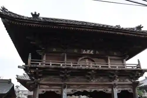 観音寺の山門・神門