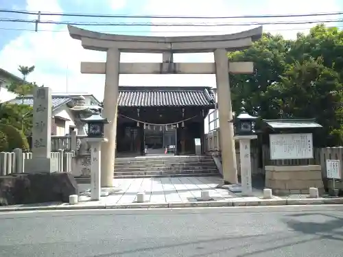 岡山神社の鳥居