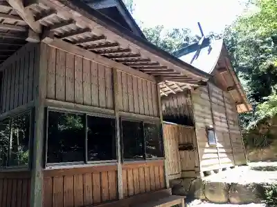 鷹鳥屋神社の本殿・本堂