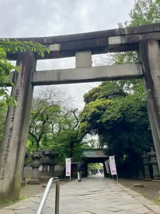 上野東照宮の{uncategorized: "未分類", other: "その他", undefined: "問題あり", building: "その他建物", grave: "お墓", sacred_gate: "鳥居", guardian: "狛犬", statue: "像", buddha: "仏像", history: "歴史", nature: "自然", garden: "庭園", animal: "動物", pagoda: "塔", temizu: "手水舎", mountain_gate: "山門・神門", sanctuary: "本殿・本堂", subordinate: "末社・摂社", art: "芸術", scenery: "景色", jizo: "地蔵", ema: "絵馬", goshuin: "御朱印", omikuji: "おみくじ", items: "授与品その他", amulet: "お守り", goshuincho: "御朱印帳", eats: "食事", festival: "お祭り", votive_dance: "神楽", shichigosan: "七五三参", wedding: "結婚式", experience: "体験その他", initially: "初詣", around: "周辺", anti_infection: "感染症対策"}