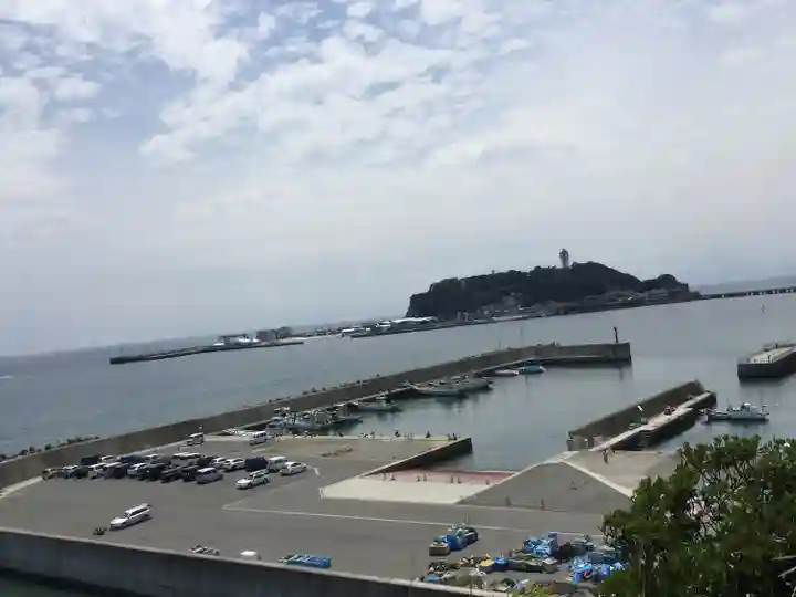 小動神社の景色