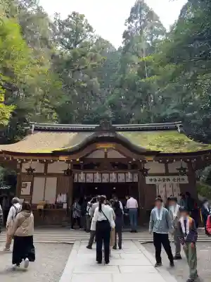 狭井坐大神荒魂神社(狭井神社)の{uncategorized: "未分類", other: "その他", undefined: "問題あり", building: "その他建物", grave: "お墓", sacred_gate: "鳥居", guardian: "狛犬", statue: "像", buddha: "仏像", history: "歴史", nature: "自然", garden: "庭園", animal: "動物", pagoda: "塔", temizu: "手水舎", mountain_gate: "山門・神門", sanctuary: "本殿・本堂", subordinate: "末社・摂社", art: "芸術", scenery: "景色", jizo: "地蔵", ema: "絵馬", goshuin: "御朱印", omikuji: "おみくじ", items: "授与品その他", amulet: "お守り", goshuincho: "御朱印帳", eats: "食事", festival: "お祭り", votive_dance: "神楽", shichigosan: "七五三参", wedding: "結婚式", experience: "体験その他", initially: "初詣", around: "周辺", anti_infection: "感染症対策"}