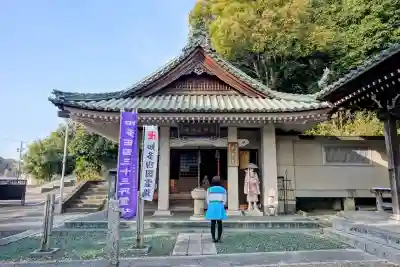 安楽寺の本殿・本堂