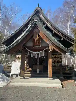 平岸天満宮・太平山三吉神社の{uncategorized: "未分類", other: "その他", undefined: "問題あり", building: "その他建物", grave: "お墓", sacred_gate: "鳥居", guardian: "狛犬", statue: "像", buddha: "仏像", history: "歴史", nature: "自然", garden: "庭園", animal: "動物", pagoda: "塔", temizu: "手水舎", mountain_gate: "山門・神門", sanctuary: "本殿・本堂", subordinate: "末社・摂社", art: "芸術", scenery: "景色", jizo: "地蔵", ema: "絵馬", goshuin: "御朱印", omikuji: "おみくじ", items: "授与品その他", amulet: "お守り", goshuincho: "御朱印帳", eats: "食事", festival: "お祭り", votive_dance: "神楽", shichigosan: "七五三参", wedding: "結婚式", experience: "体験その他", initially: "初詣", around: "周辺", anti_infection: "感染症対策"}