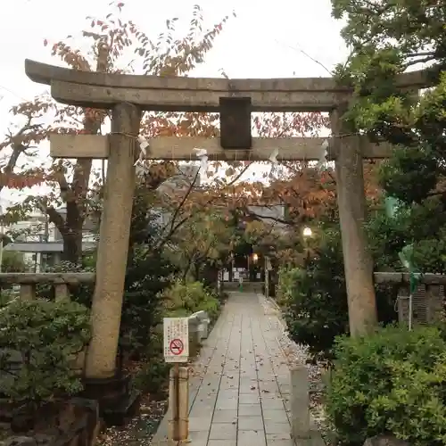 鳩森八幡神社の鳥居