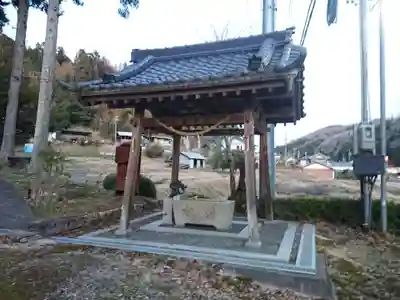岩倉神社の手水舎