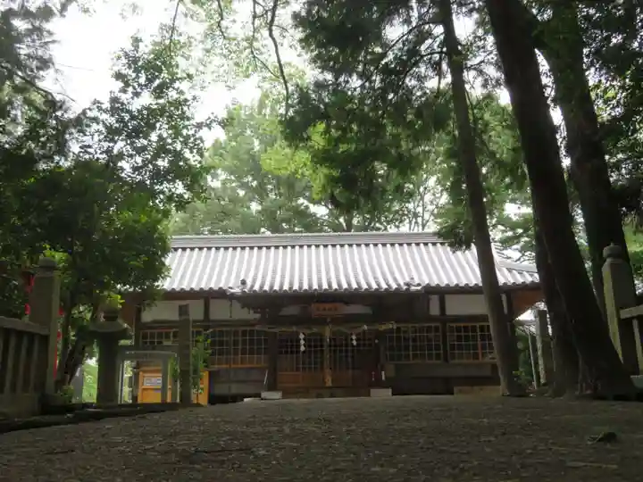 栗村神社の本殿・本堂