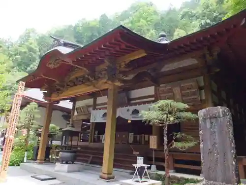 水潜寺の本殿